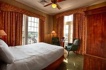 Natchez Eola Hotel